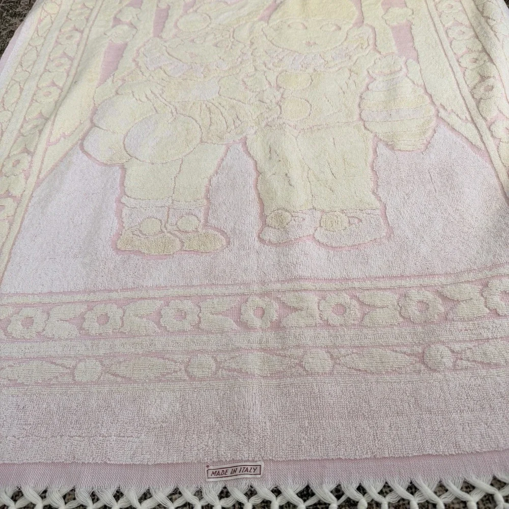 Vintage Made in Italy Bath Towel Pink  Fringe MCM Oditity Haunted Clown Children